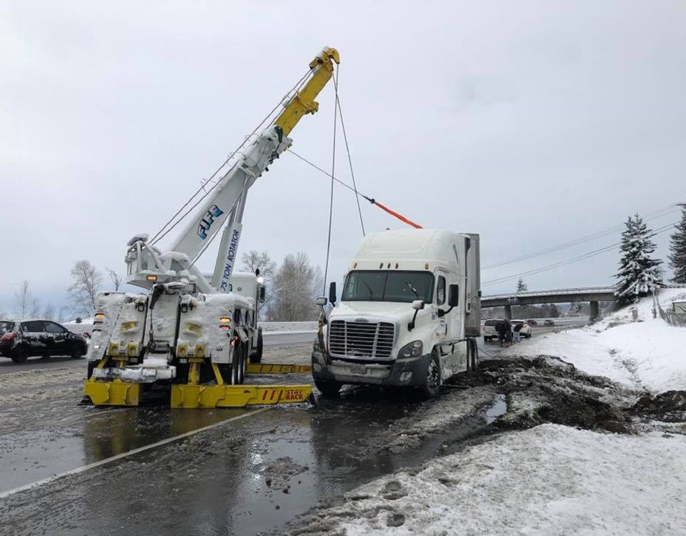 Commercial Towing Lakewood WA