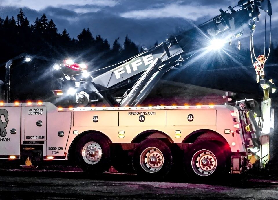 Semi-Truck Towing Tacoma WA
